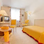 Tamaro Hotel